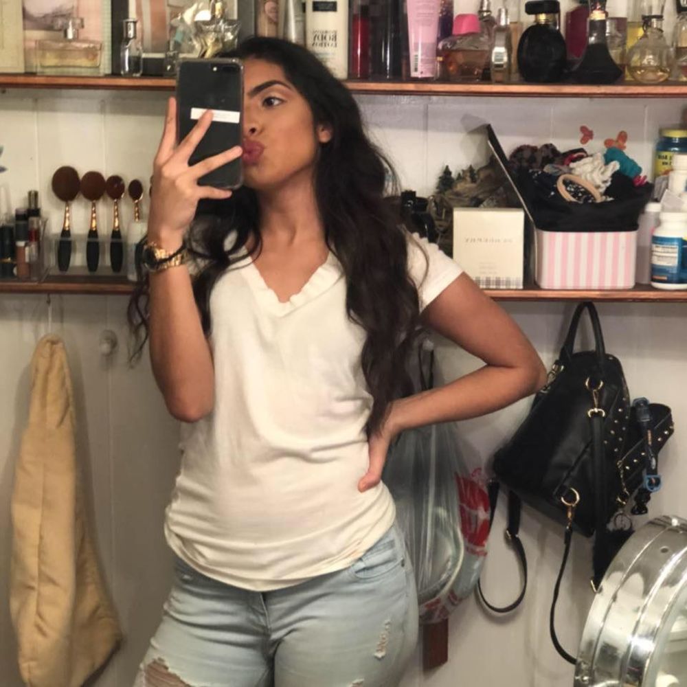 Meet your Posher, Priscila